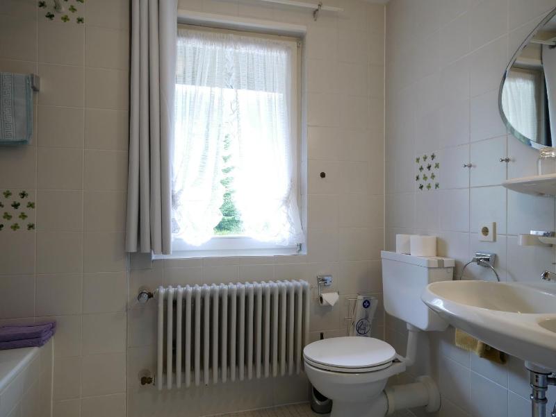Double Room image 2