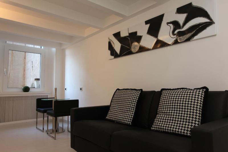 LHP Suite Roma Piazza del Popolo - image 3