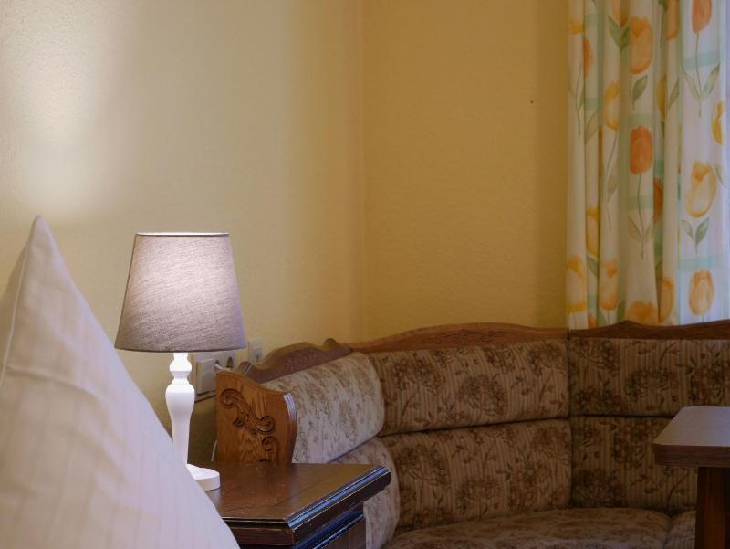 Double Room with Balcony image 4