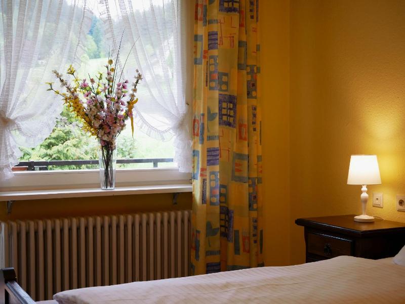 Double Room with Balcony image 1