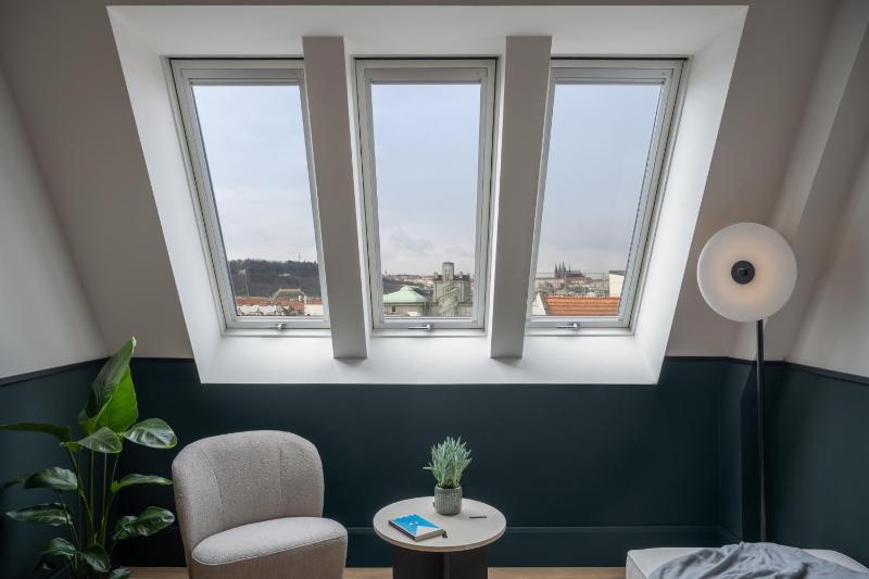 Almanac X Suite with Castle view image 3