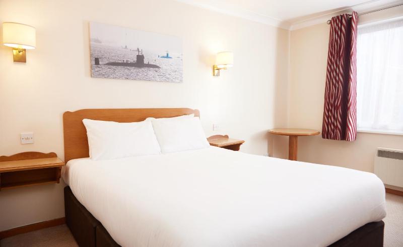 Double Room image 1