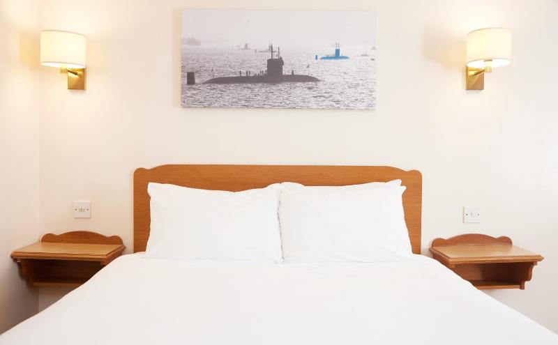 Double Room image 3