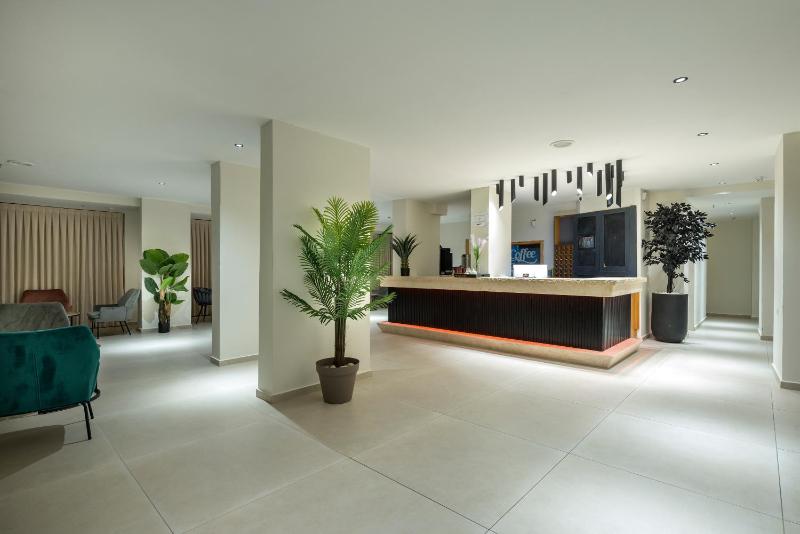 Blue Hotel - image 12