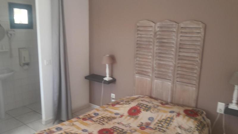 Double Room image 2
