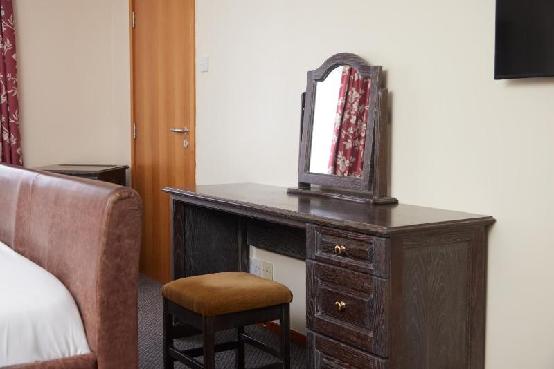 Executive Double Room image 3