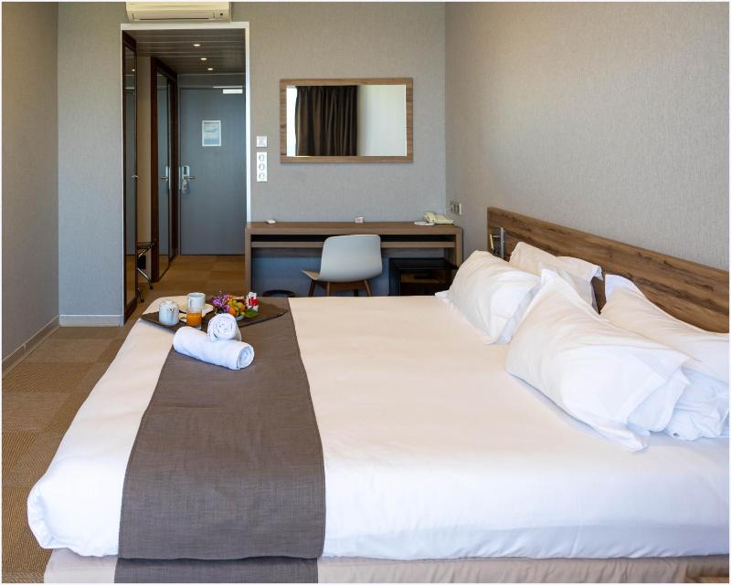 Standard Room - Sea View image 1