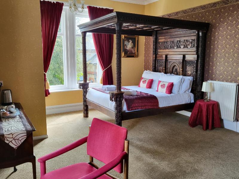 Superior Double Room with Sea View image 1