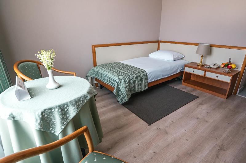 Single Room image 1