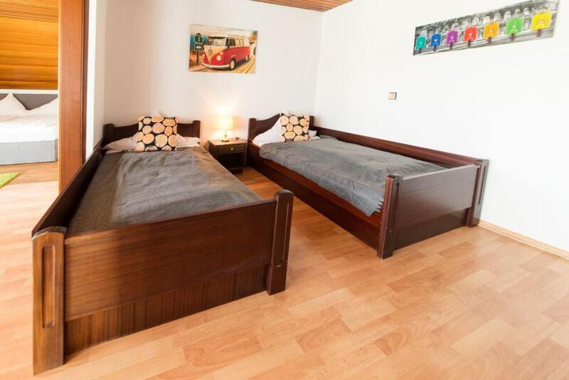 Triple Room with Balcony image 2