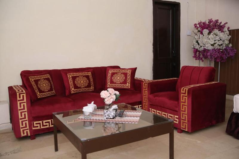 Family Room image 2