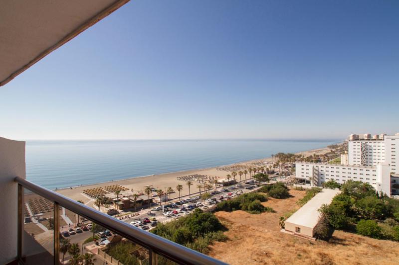 Quadruple Room with Sea View (2 Adults + 2 Children) image 1
