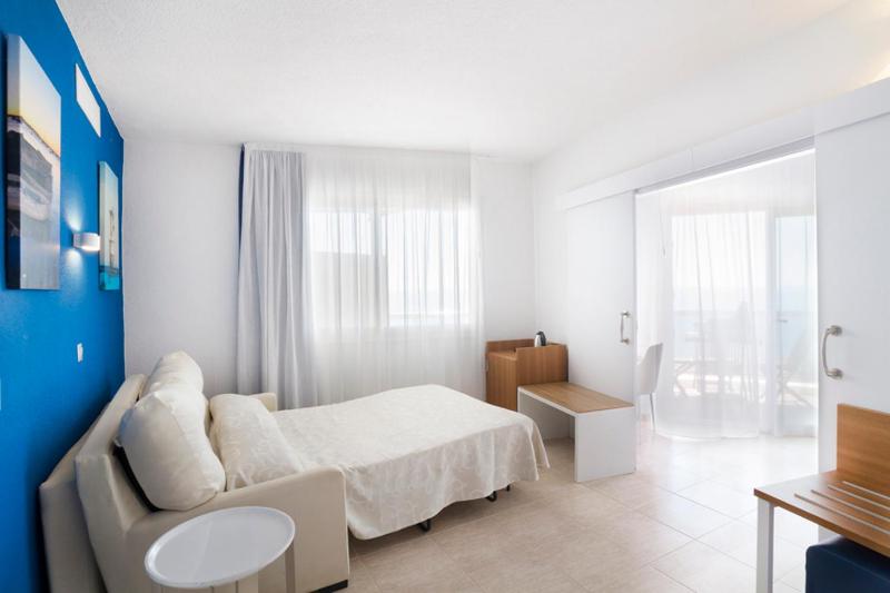 Junior Suite with Sea View image 4