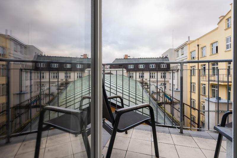 EA ApartHotel Melantrich - image 11