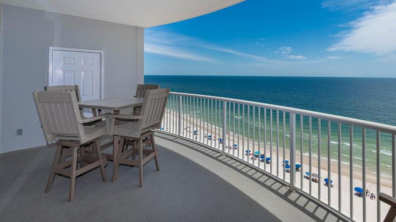 Island Royale 1103 - image 13
