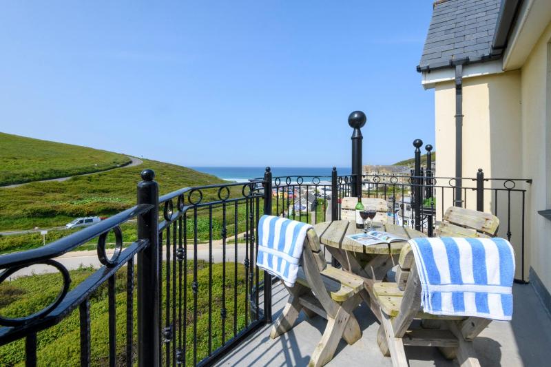 Two-Bedroom Penthouse with Sea View  image 1