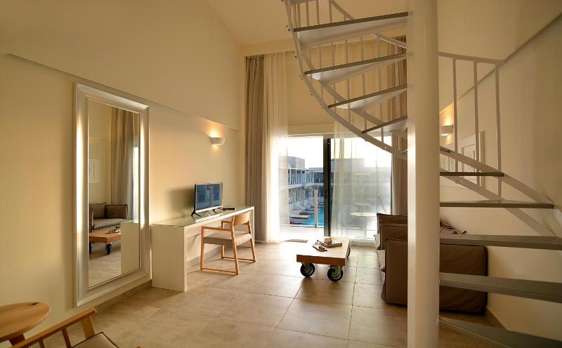 Junior Suite - Split Level image 3