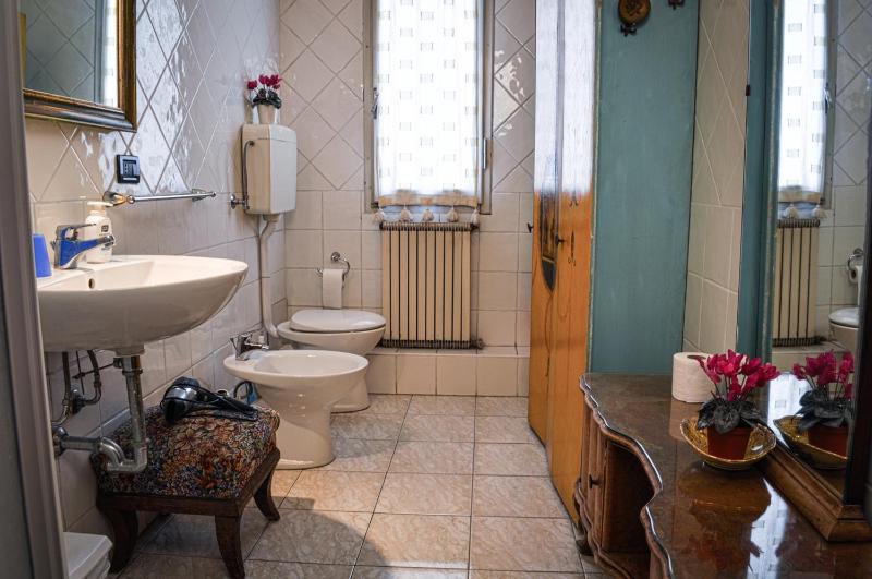 Double or Twin Room with Bathroom image 2