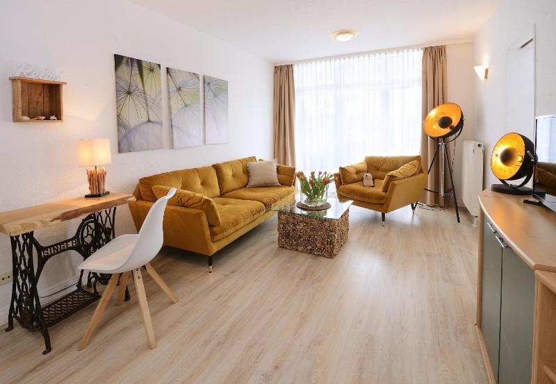 Suite with Balcony image 1