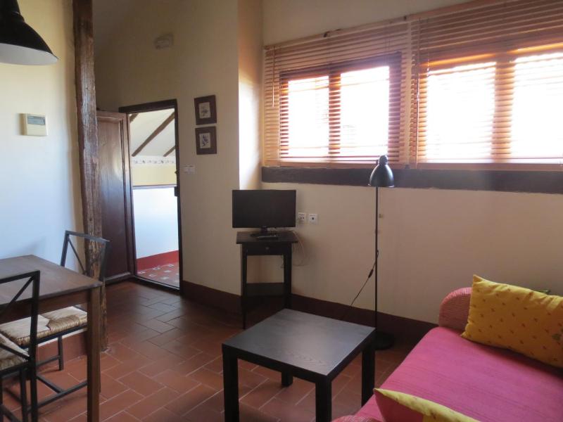 Twin Room image 2