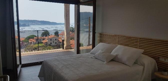 Studio Apartment with Sea View image 4