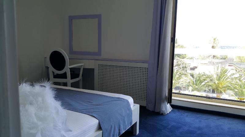 Two-Bedroom Apartment with Balcony image 1