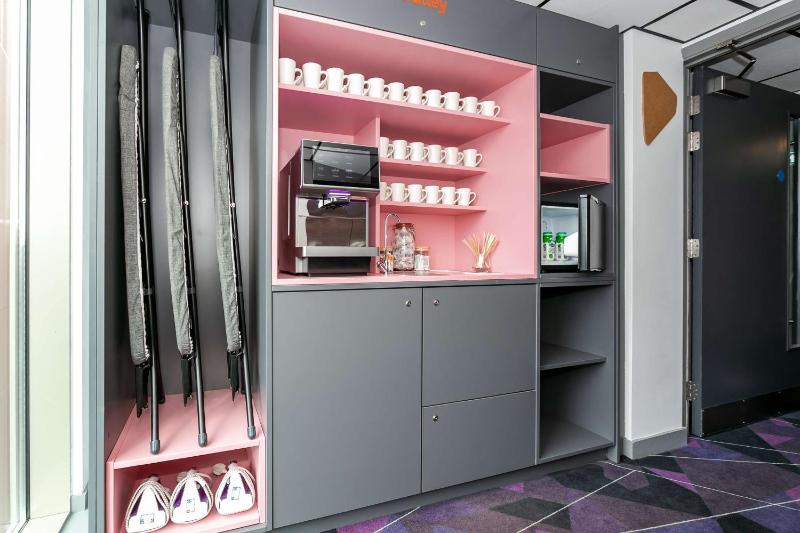  Compact Room   image 4