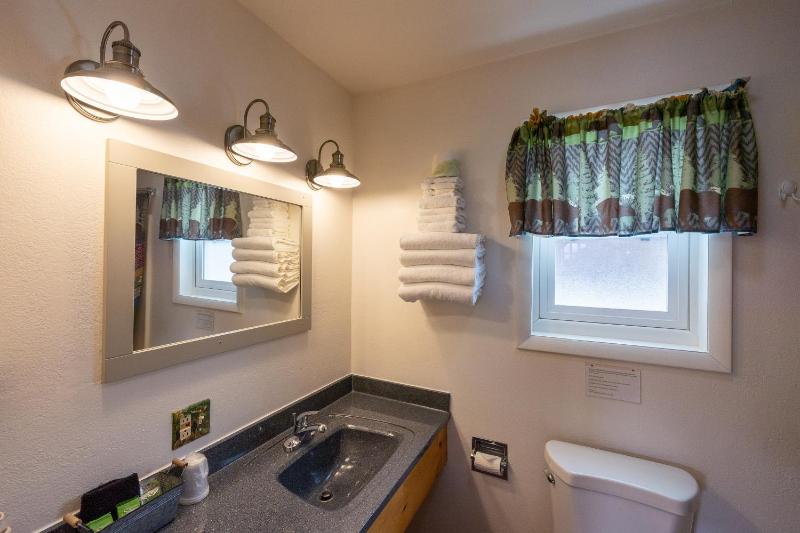 Double Room with Mountain View image 3