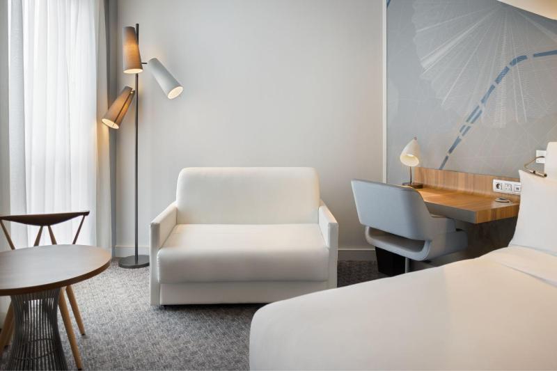 Le Meridien Paris Arc De Triomphe - image 13