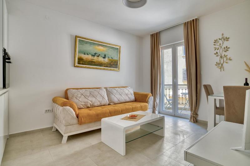 The Golden Luxury Apartments - image 9