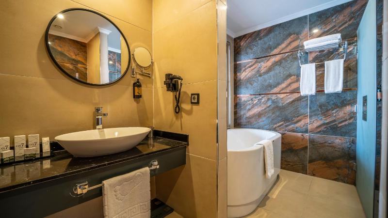 Suite image 3