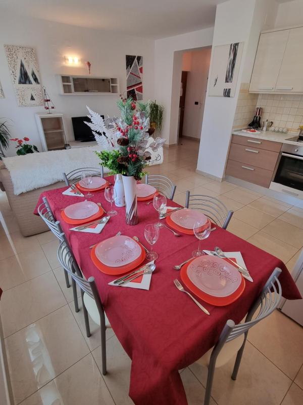 Two-Bedroom Apartment with Balcony image 3