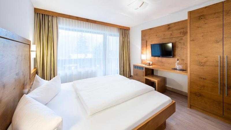 Standard Double Room image 1