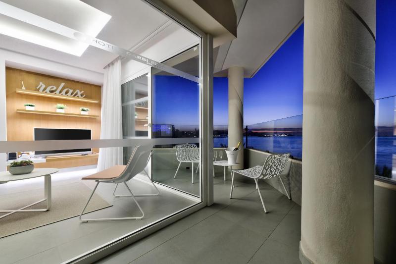 Superior Double Room - One double bed image 3