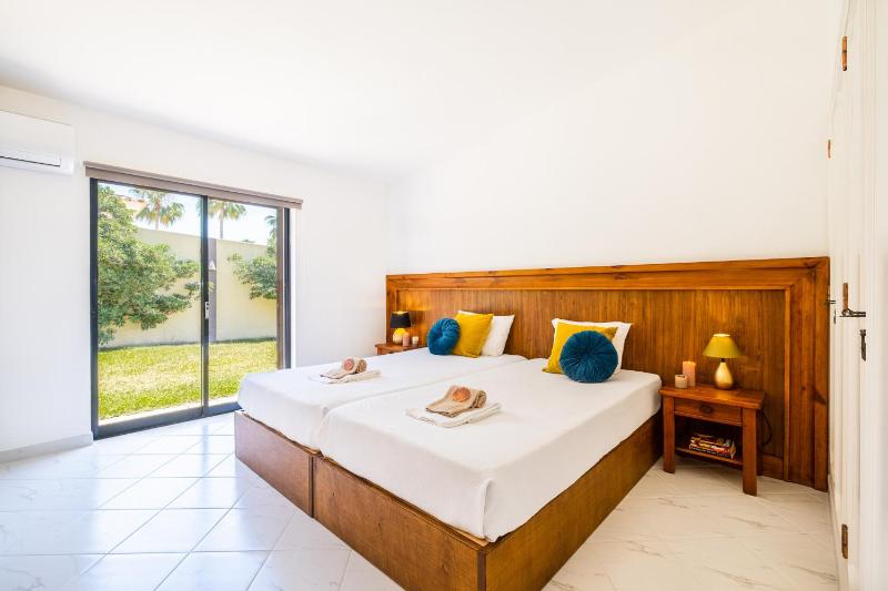 Villa Crisandra - com piscina aquecível em Albufeira - image 11