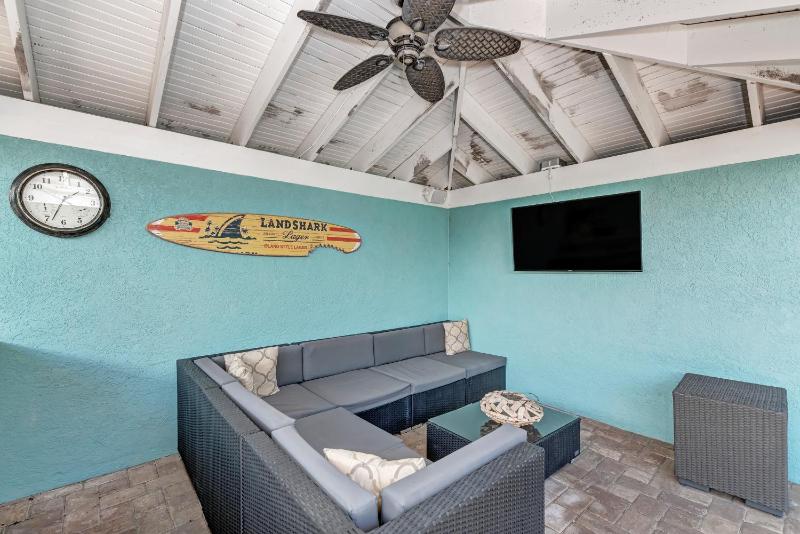 Conch Out Beach House managed by Beach Retreats - image 33