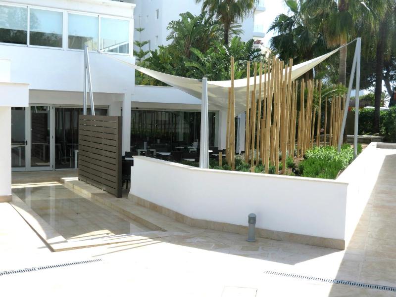 BG Pamplona - image 44