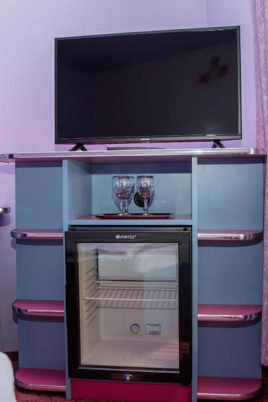 Double Room with Private Bathroom image 3