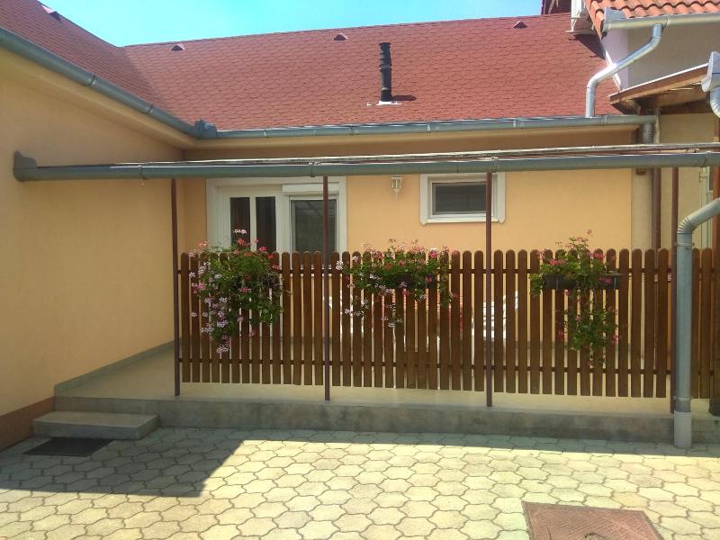 Gloria Apartman - image 8