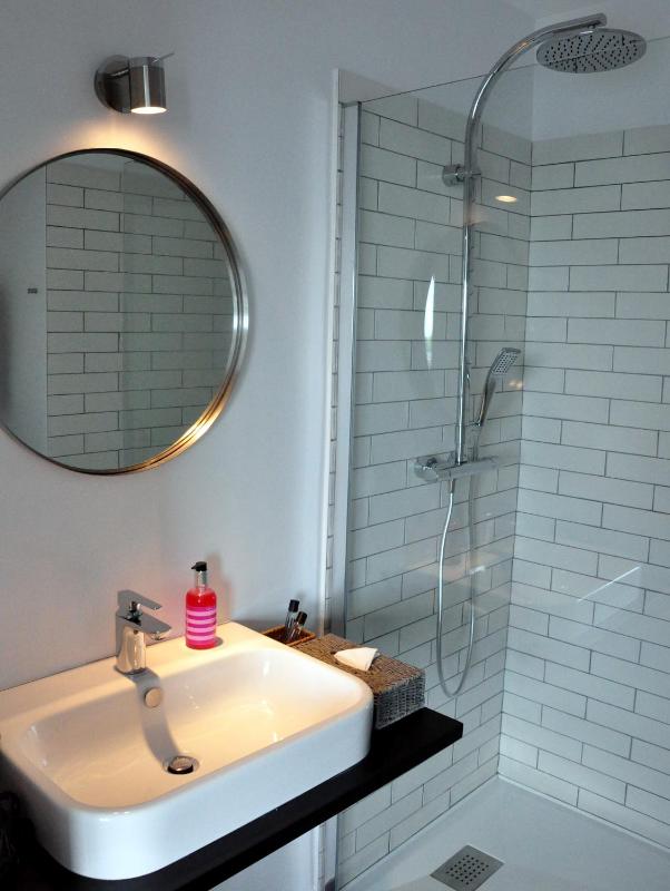 Standard Double Room image 1