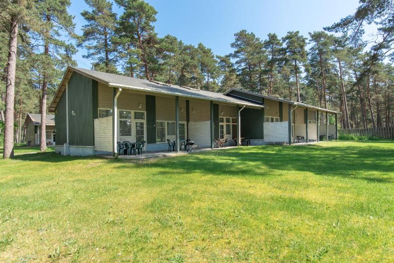 Three-Bedroom Apartment with Terrace image 3