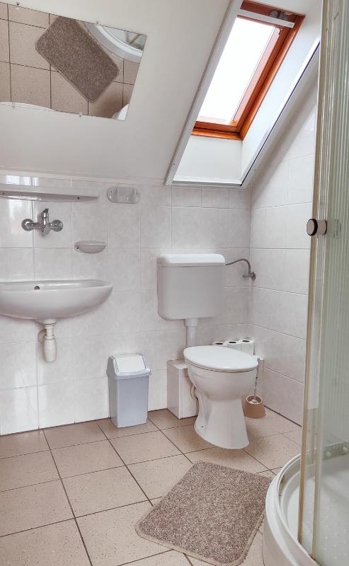 Gloria Apartman - image 16