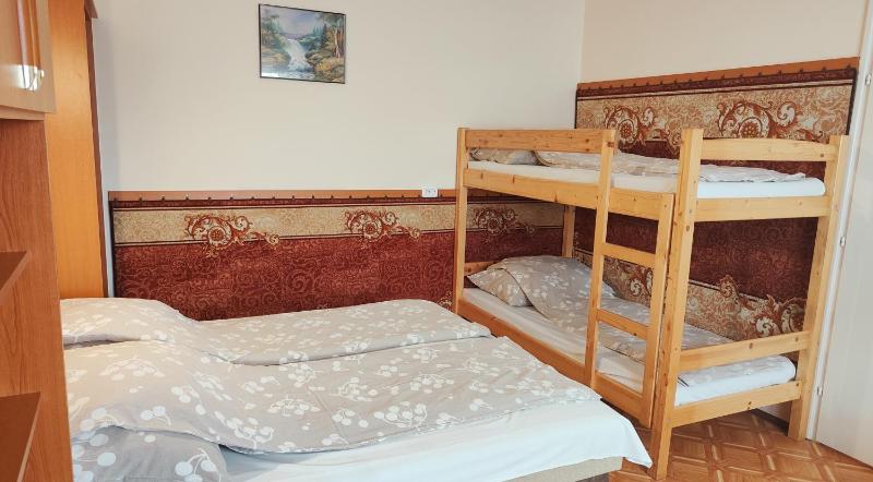 Gloria Apartman - image 25