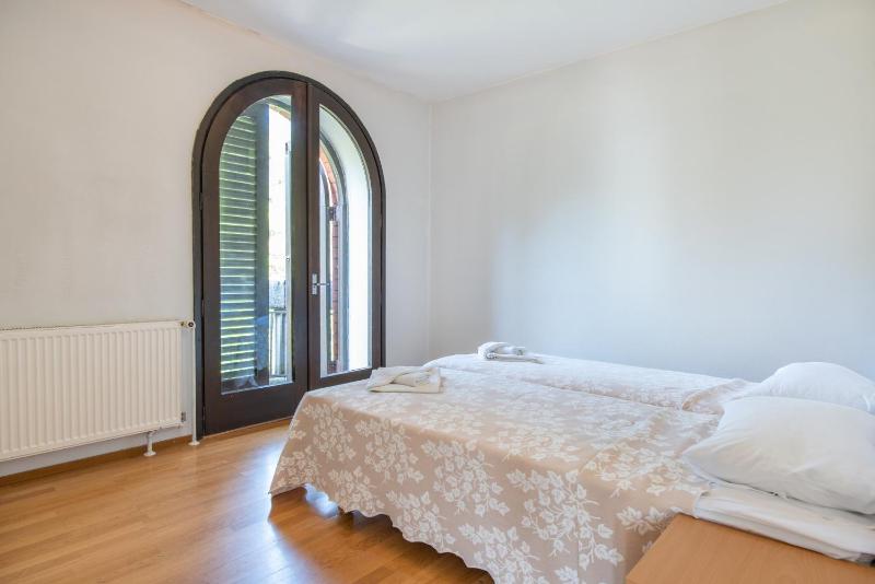 Two-Bedroom Apartment with Sea View image 4