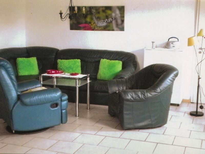 One-Bedroom Apartment image 2