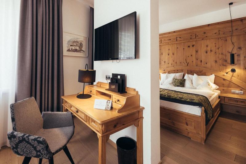 Junior Suite image 1
