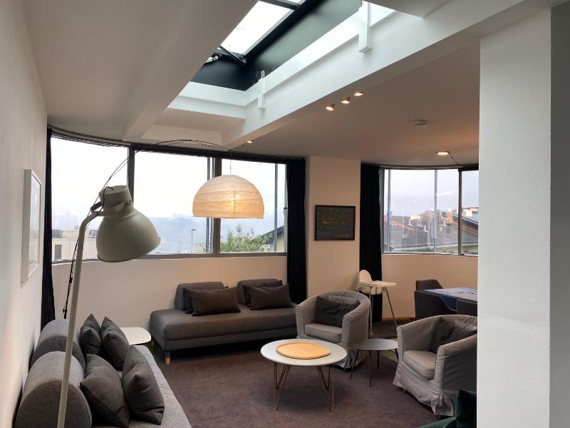 Apartment with Mountain View image 1