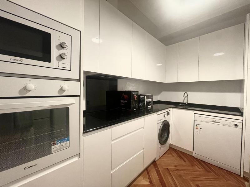 Superior Apartment image 2