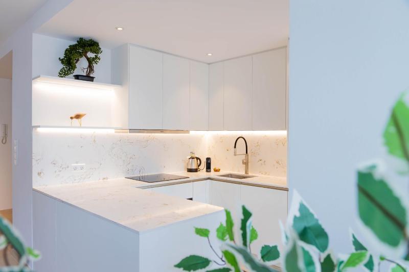 Hamilius Apartments City Center Luxembourg by Rentaroo - image 12
