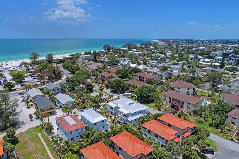Paradise Found managed by Beach Retreats - image 25